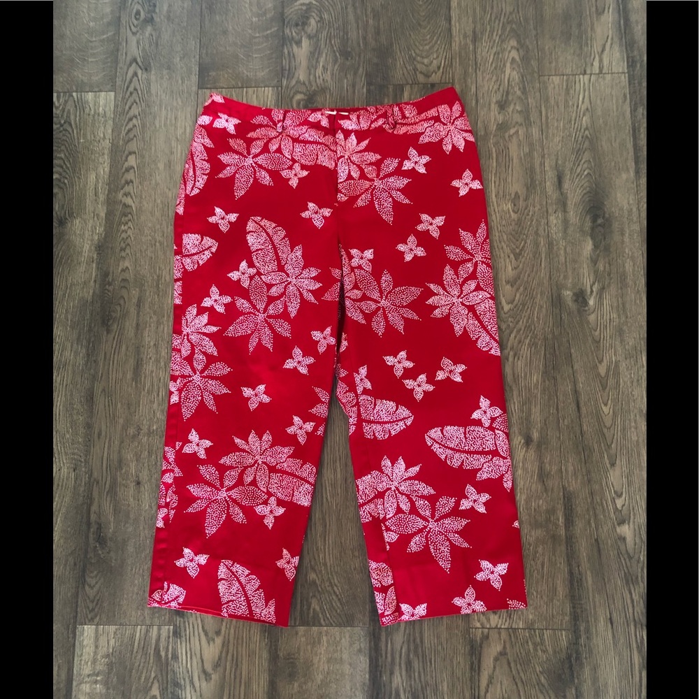 Evan-Picone Red And White Patterned Capris - image 1